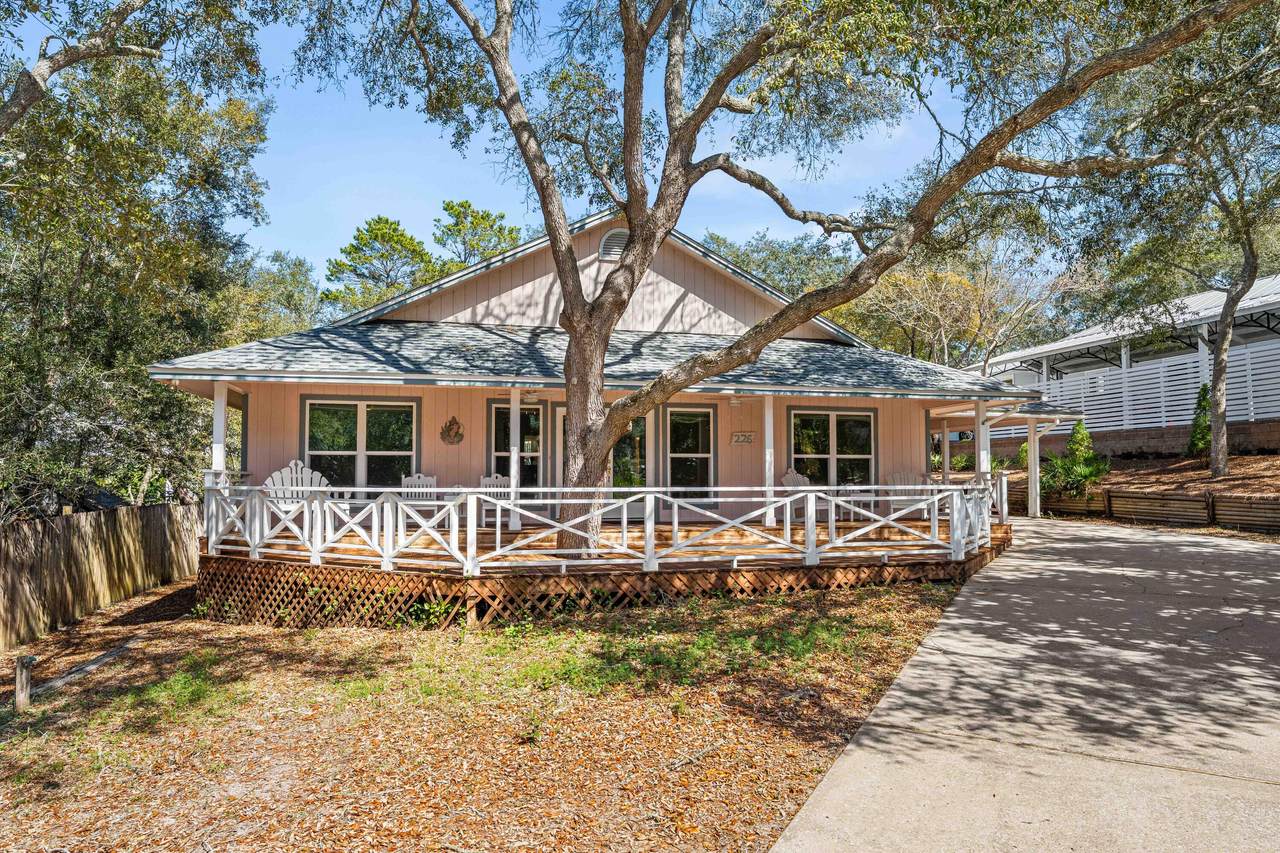 226 Dune Drive - Photo 1