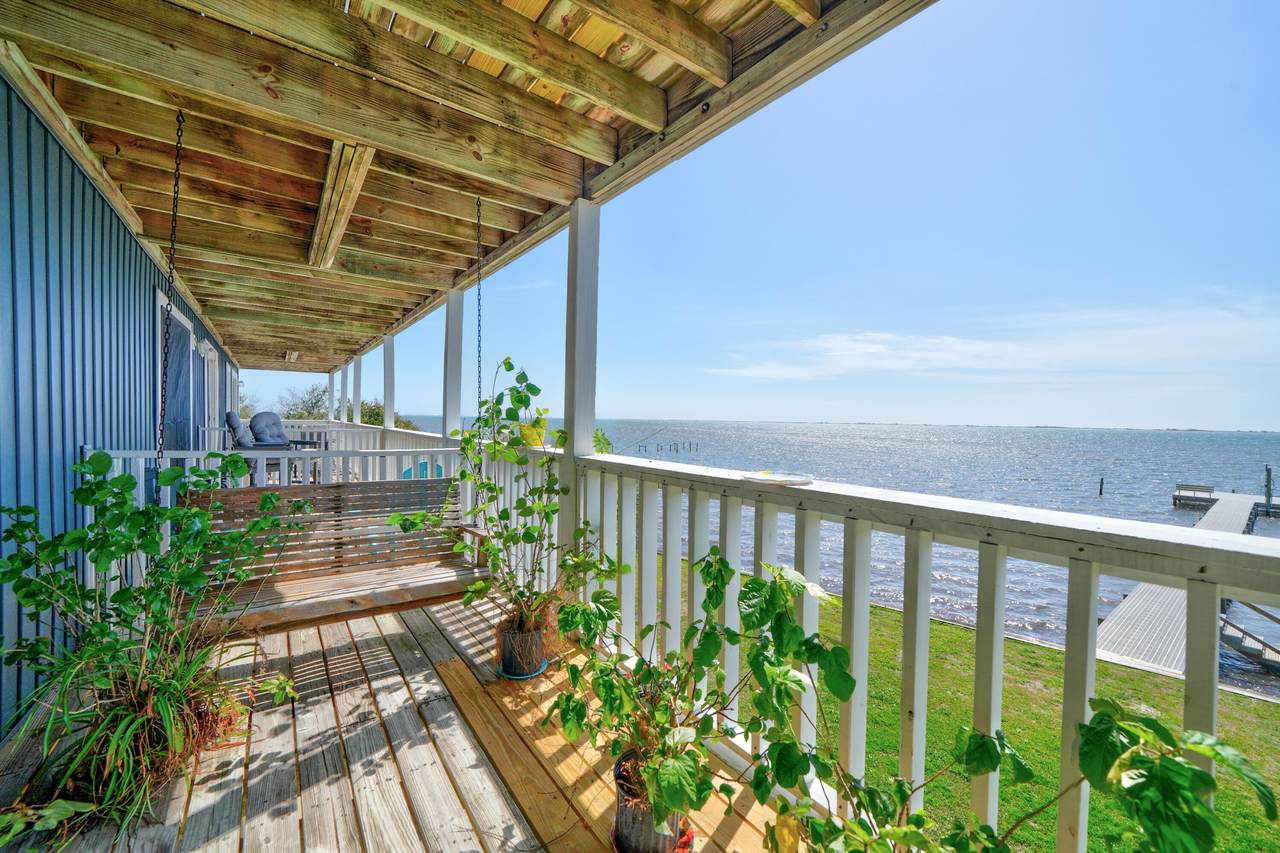 5539 Soundside Drive - Photo 1