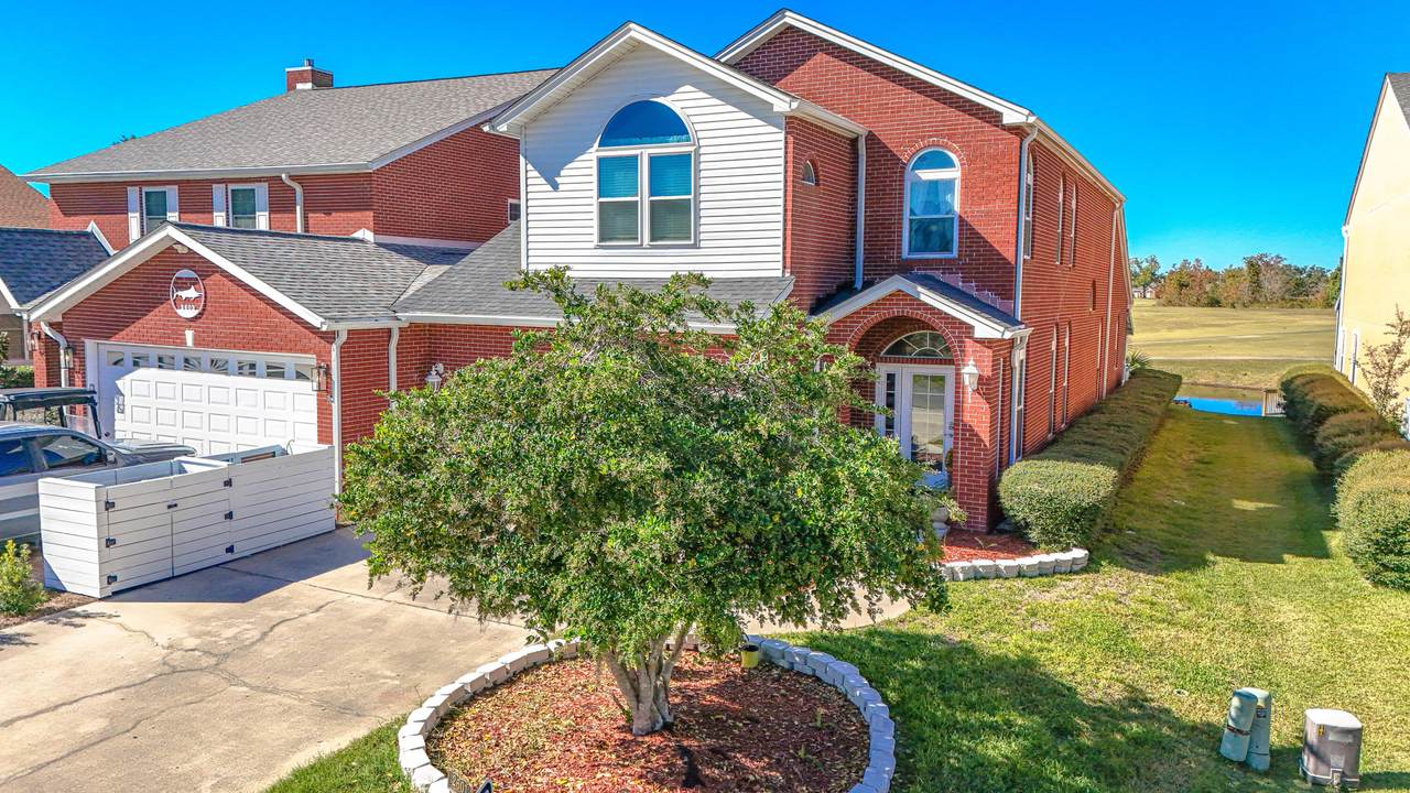 2601 Country Club Drive - Photo 1