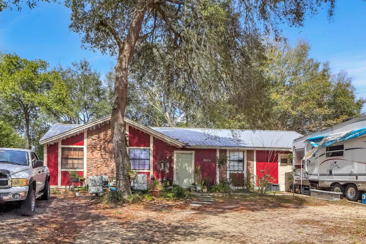 6009 Syrcle Avenue - Photo 1