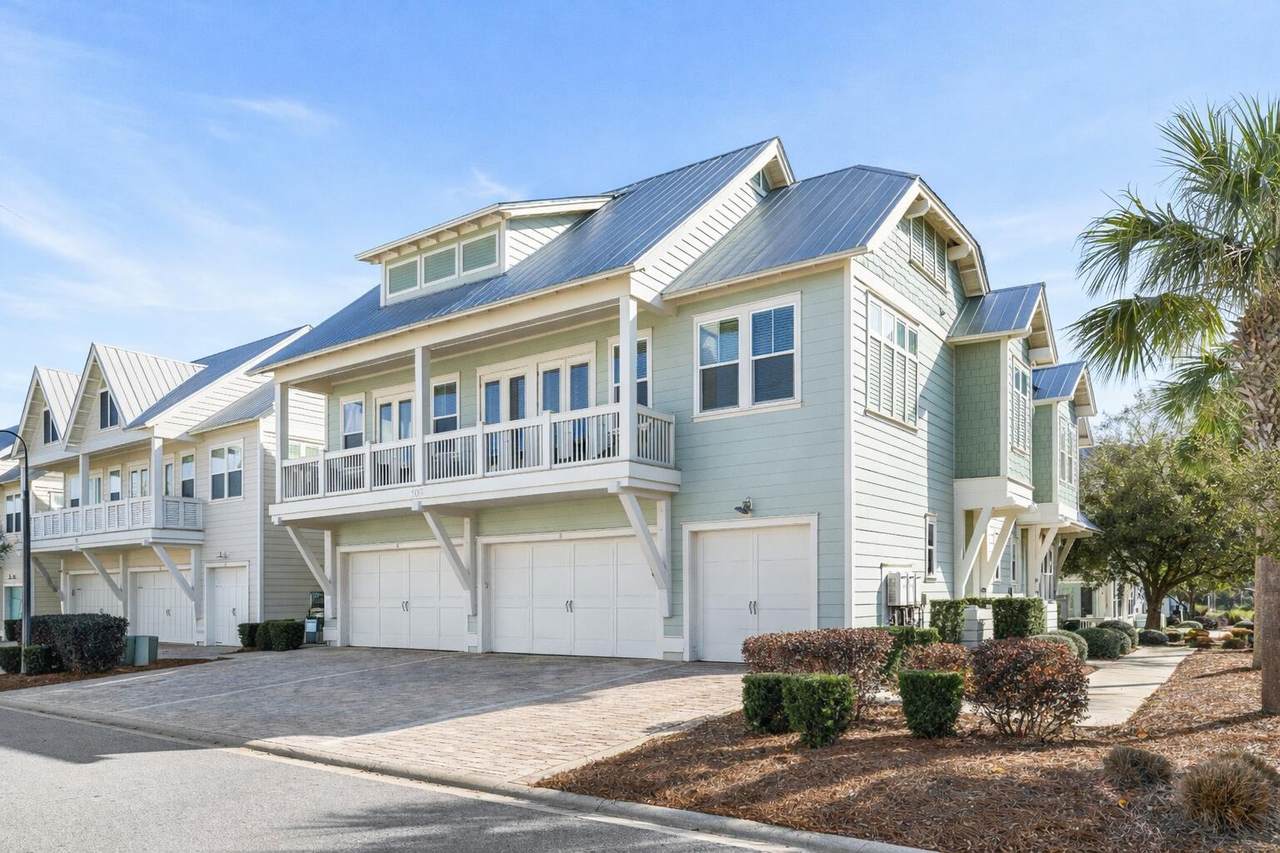 105 York Lane - Photo 1