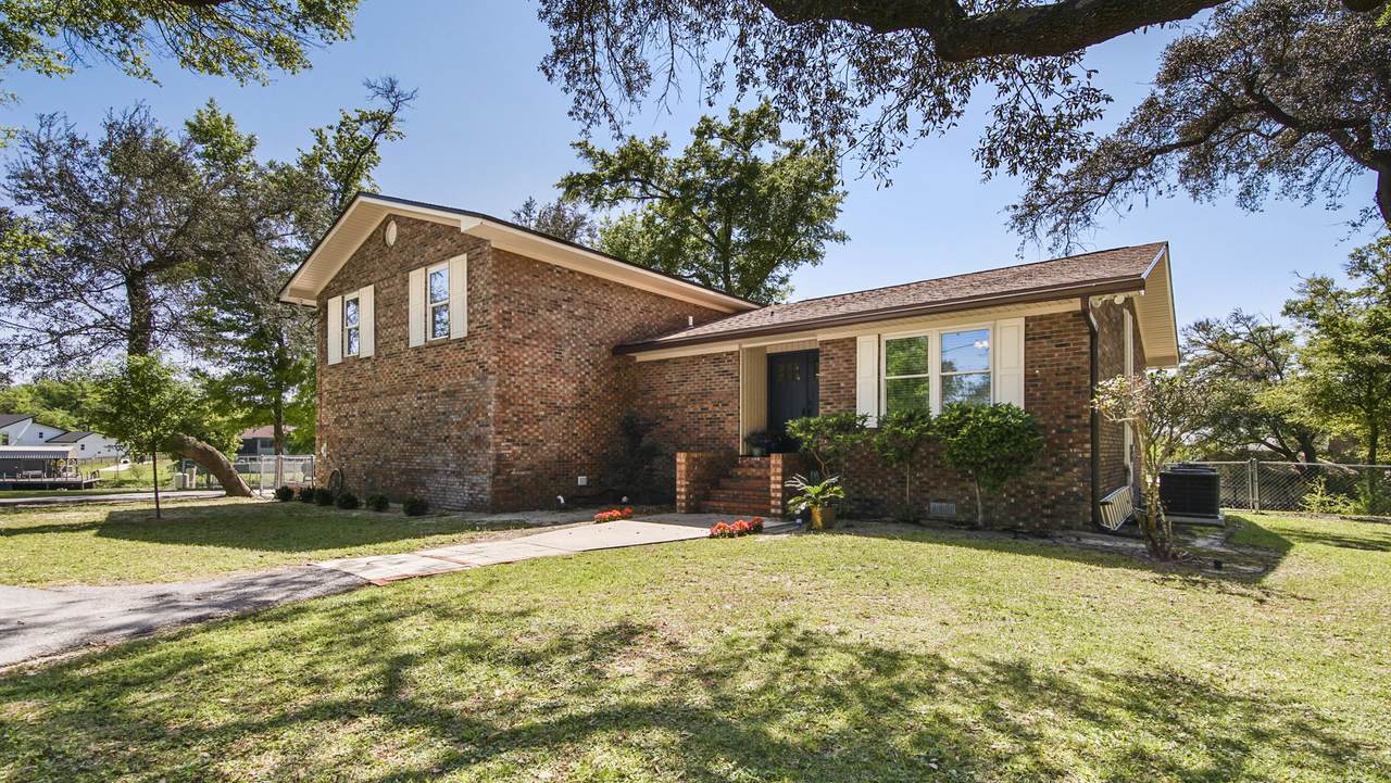 4403 Bluewater Drive - Photo 1