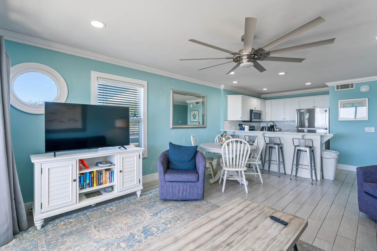 https://bt-photos.global.ssl.fastly.net/emerald/1280_boomver_1_998431-2.jpg