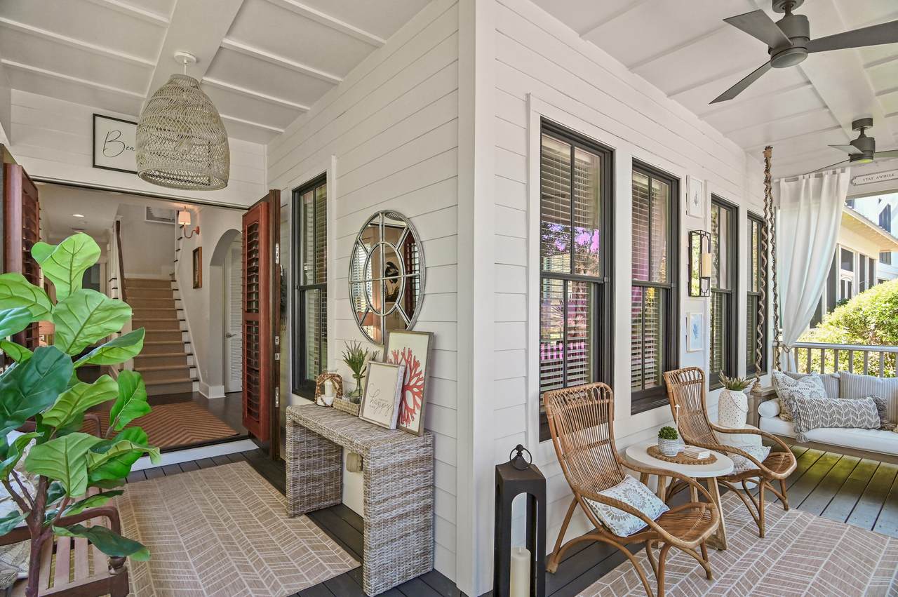 624 Sandgrass Boulevard - Photo 1