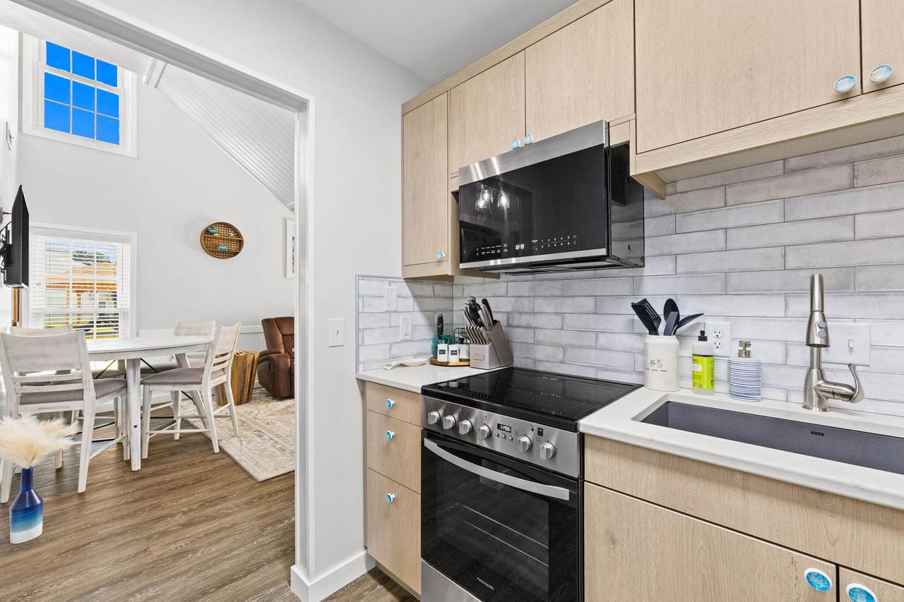 17462 Front Beach Road - Photo 1