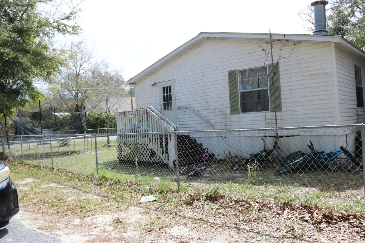 860 Fairview Drive - Photo 1