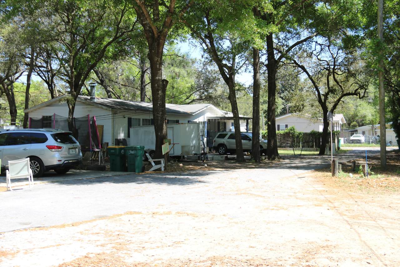 924 Mcfarlan Avenue - Photo 1