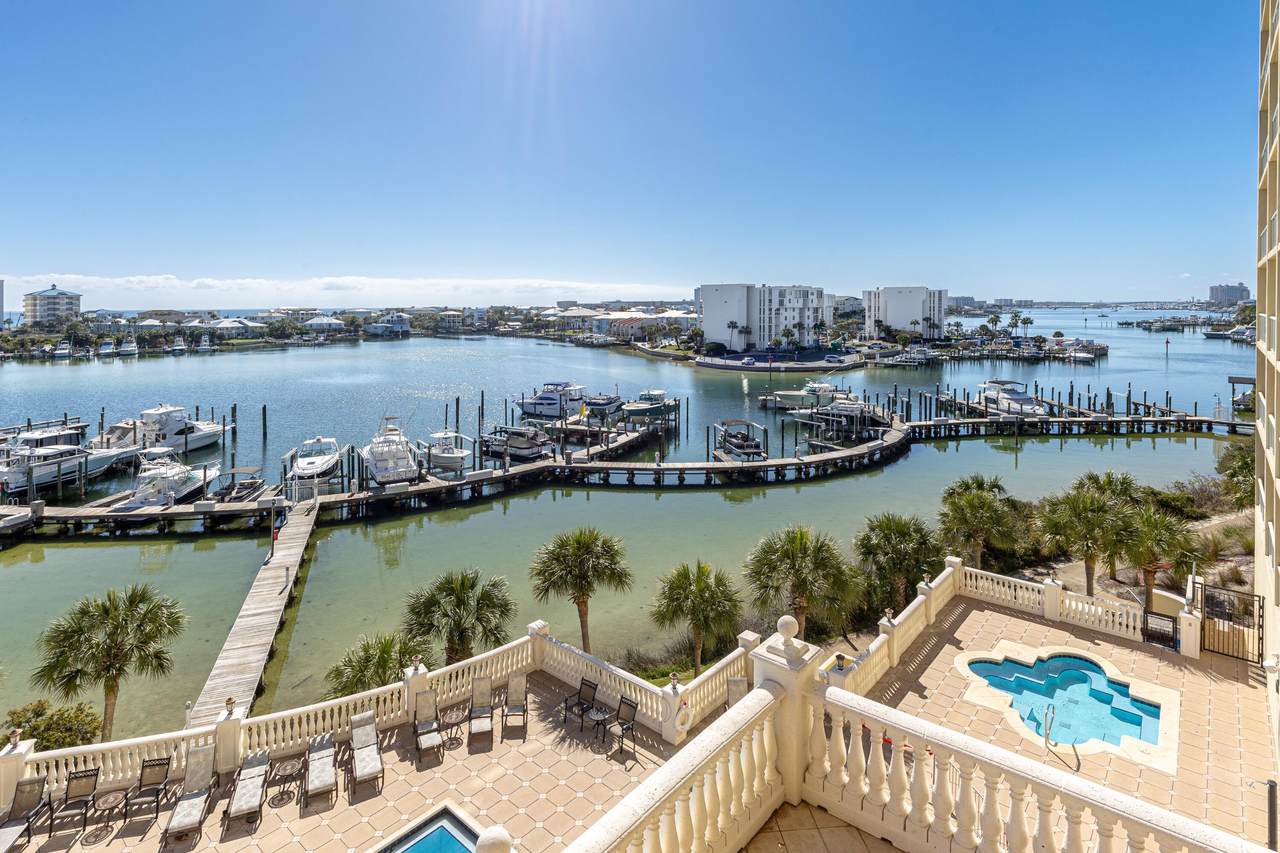 770 Harbor Boulevard - Photo 1