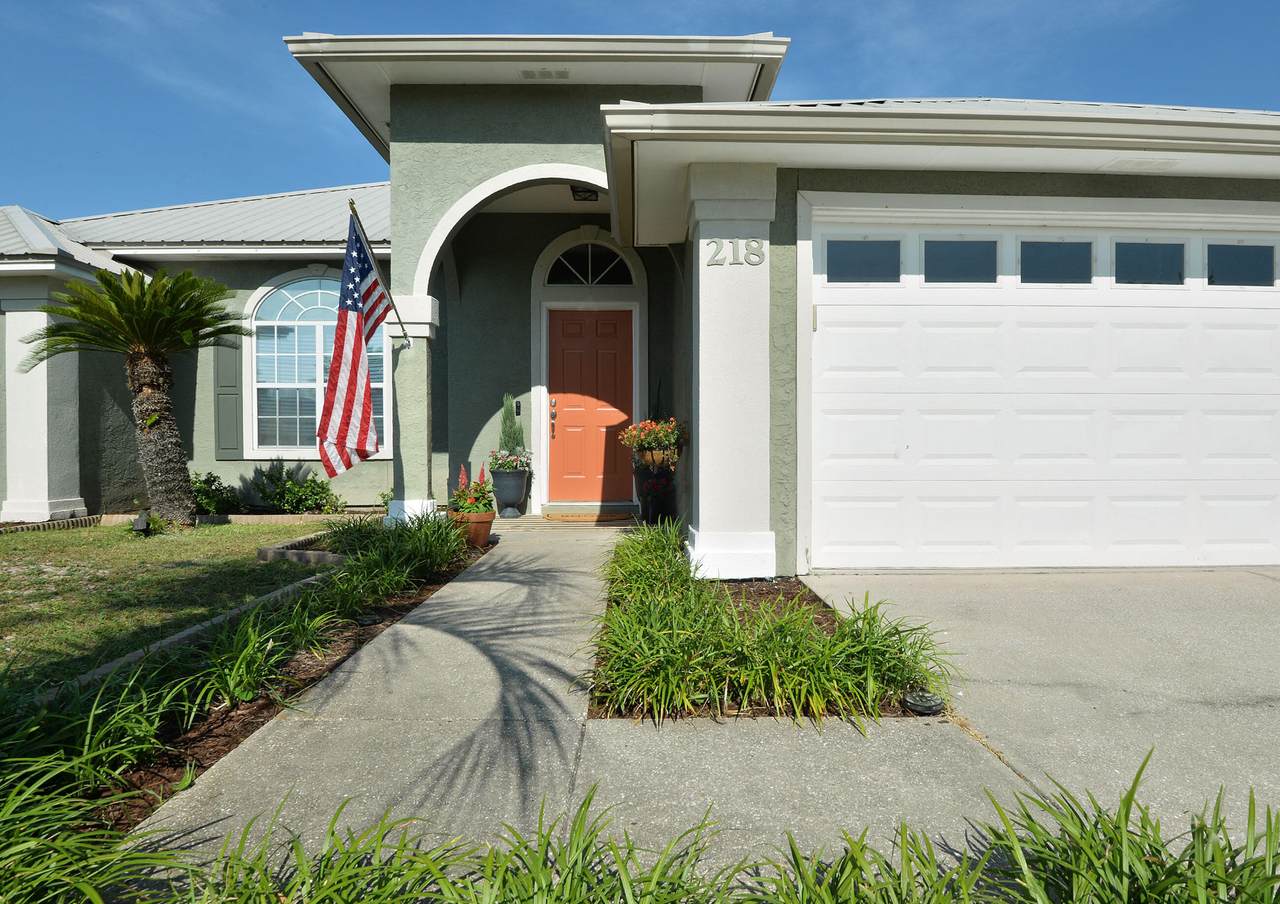 218 Hidden Pines Drive - Photo 1