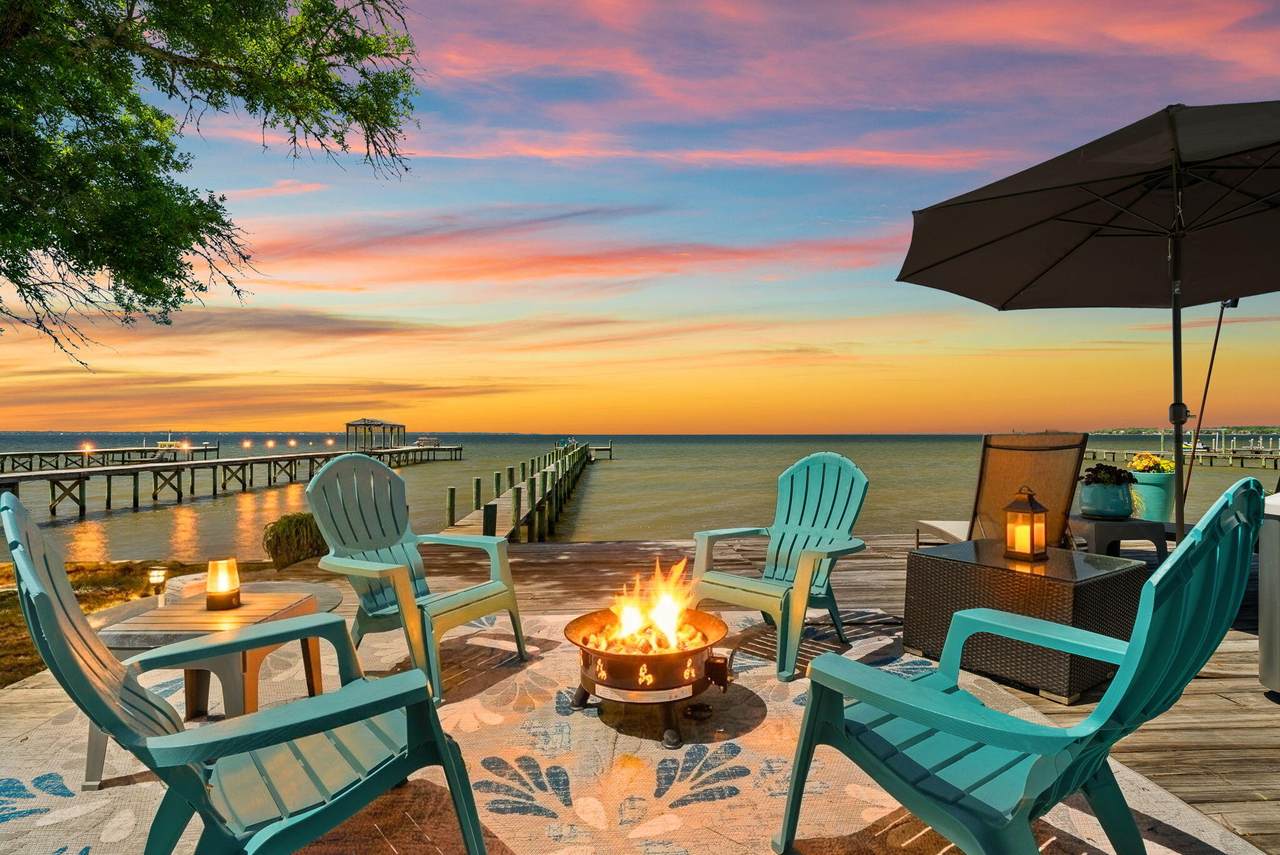 2554 Bay Grove Road - Photo 1