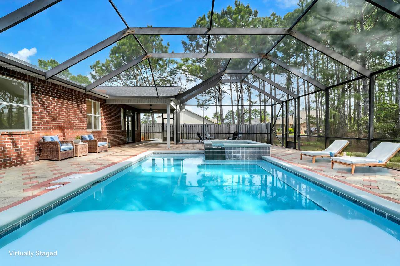 237 Calle Escada - Photo 1