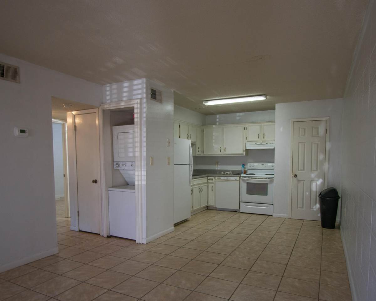 315 Bream Avenue - Photo 1