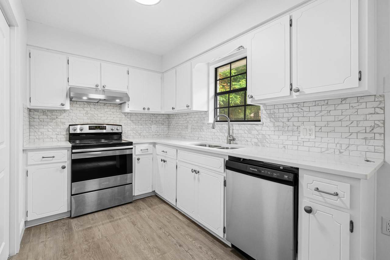 103 Jamie Court - Photo 1