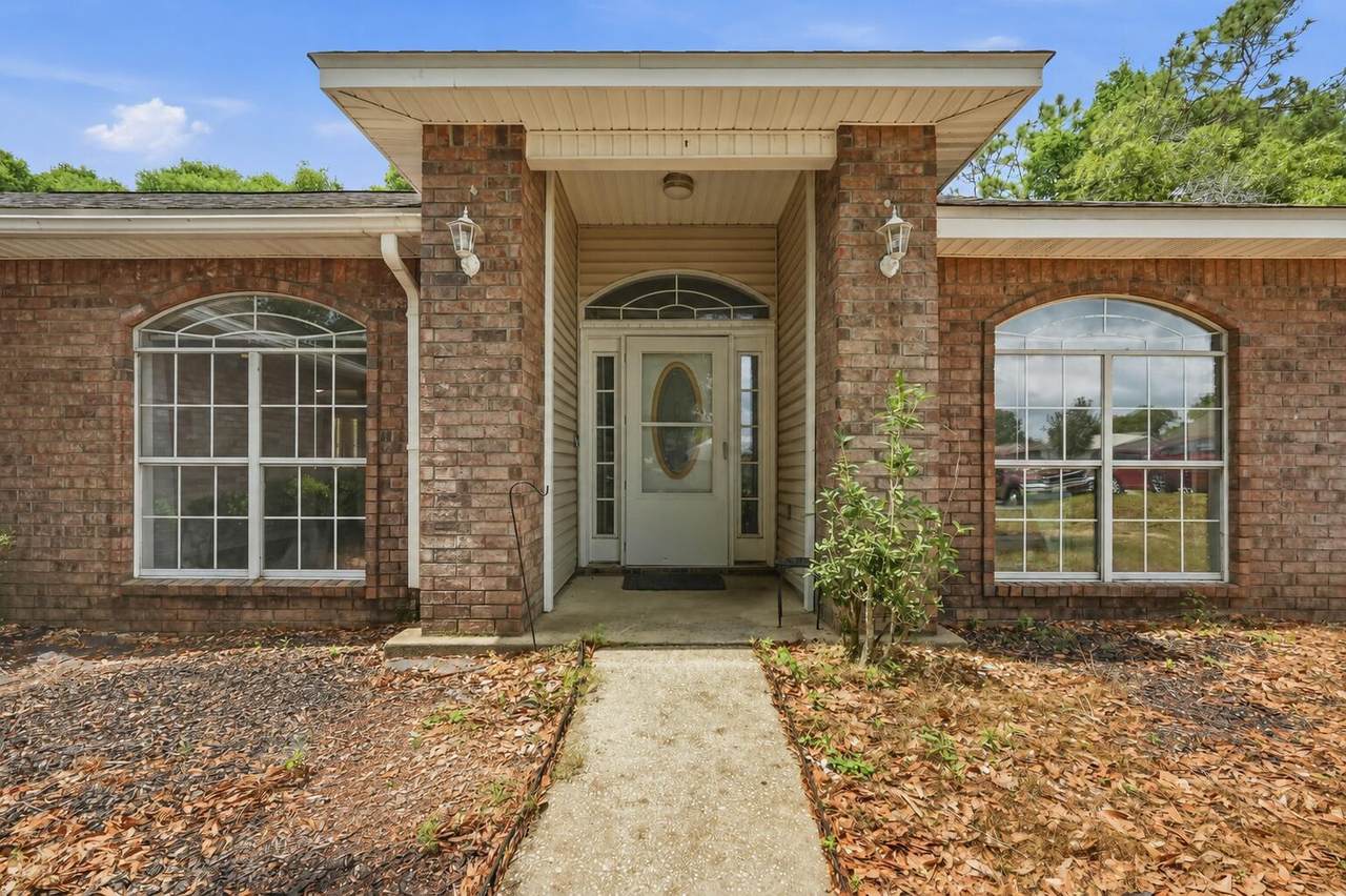 123 Steeplechase Drive - Photo 1