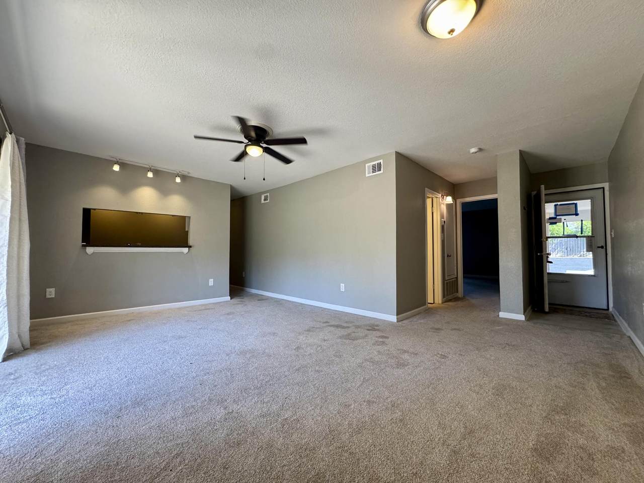 401 Marshall Court - Photo 1