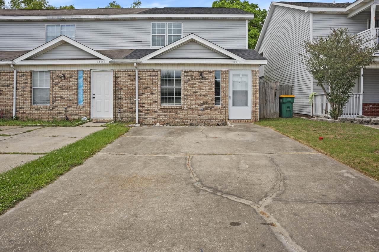 1803 Pointed Leaf Lane - Photo 1