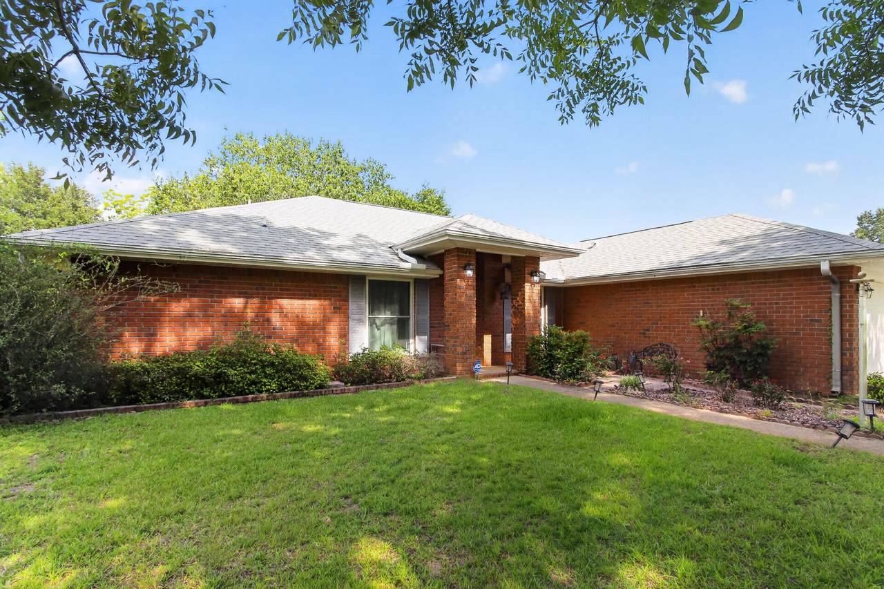 1854 Flamingo Lane - Photo 1