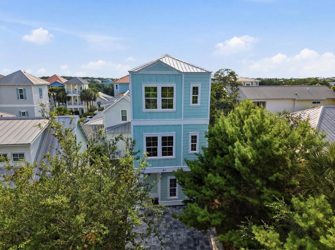 41 Anne Avenue - Photo 1