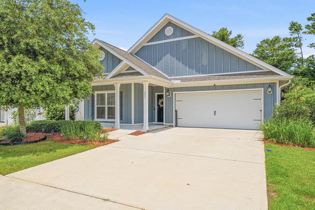 451 Lightning Bug Lane - Photo 1