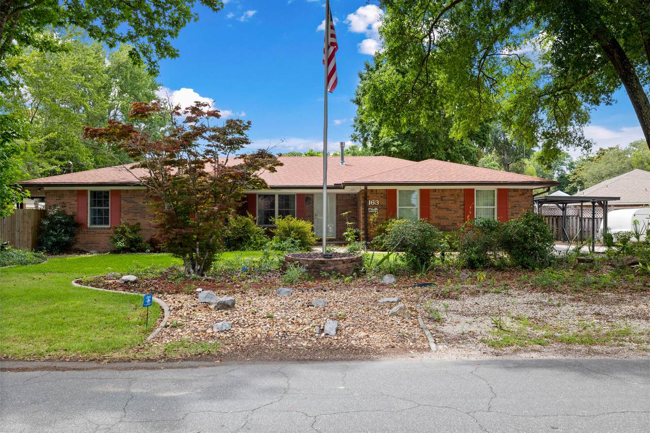 163 Edge Avenue - Photo 1