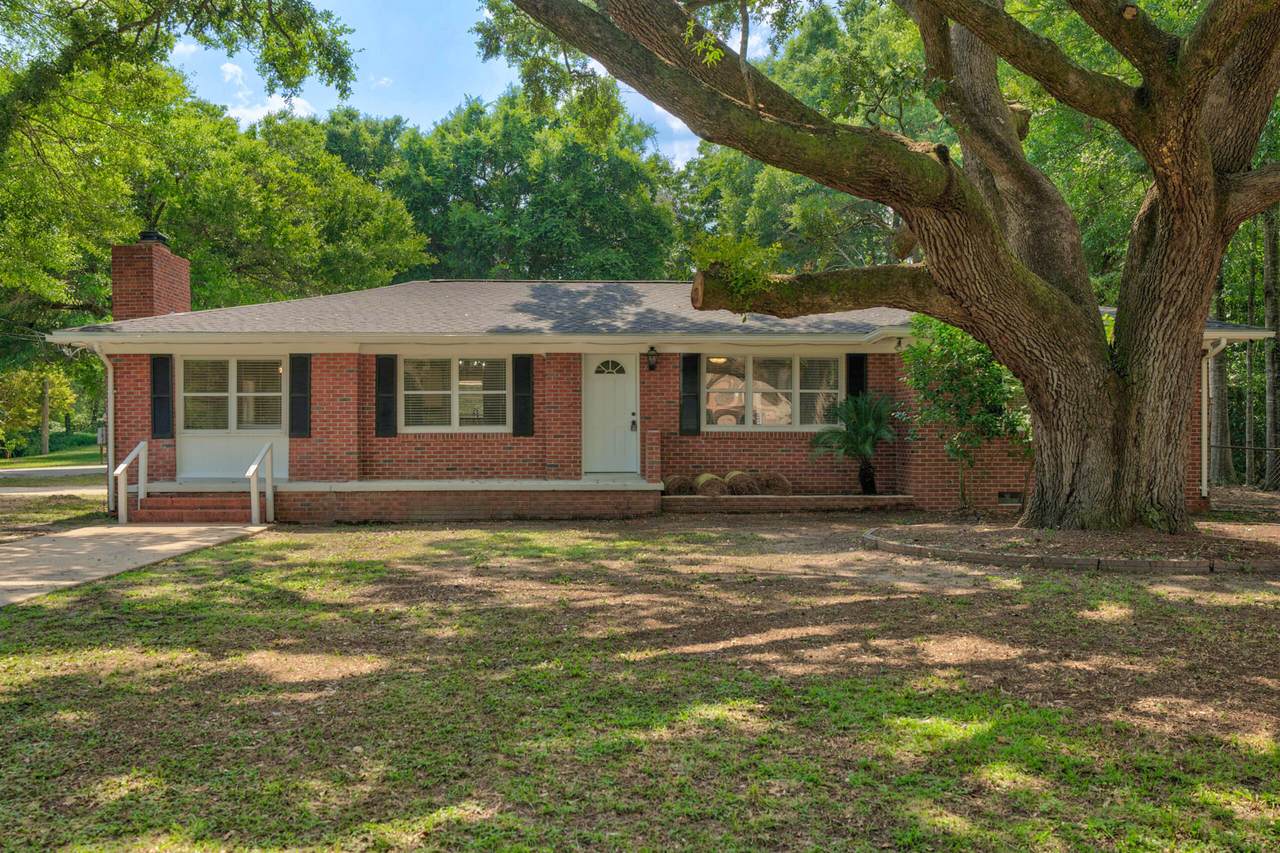 6425 Aspen Avenue - Photo 1