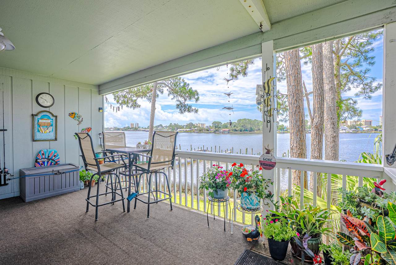 6909 Lagoon Drive - Photo 1