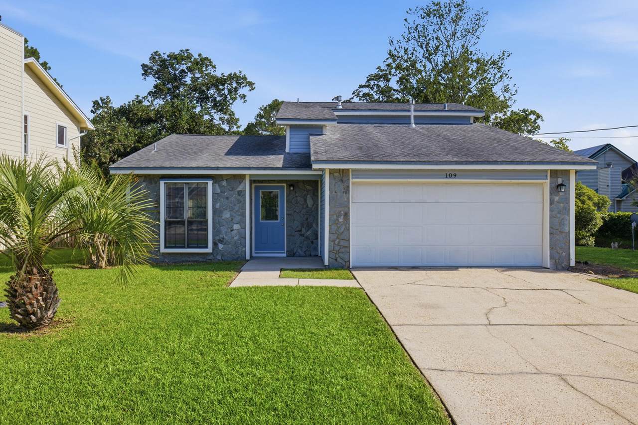 109 Crystal Lake Lane - Photo 1