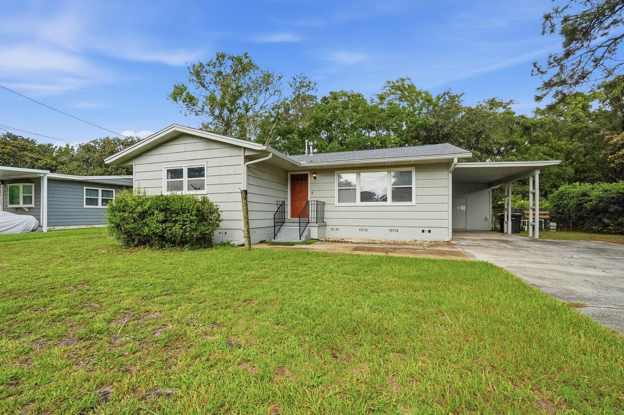 116 Hudson Drive - Photo 1