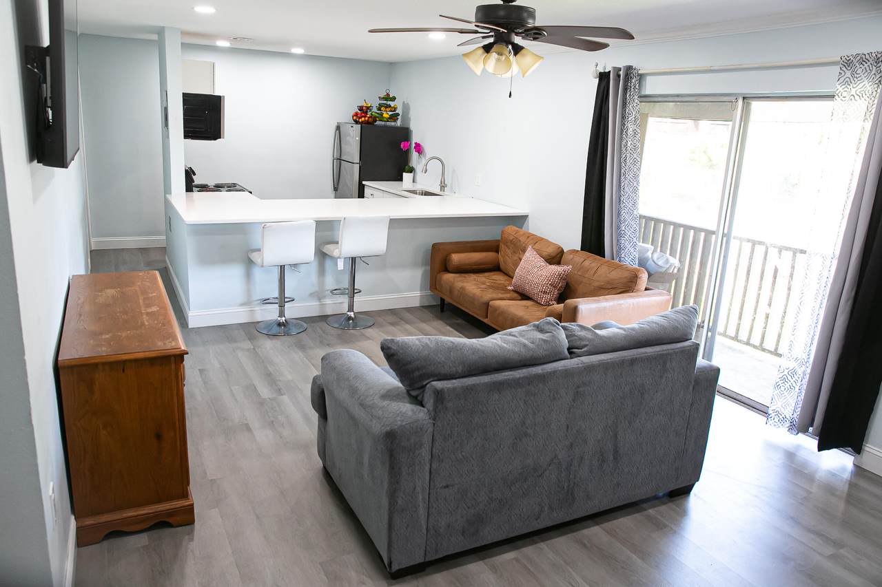 401 Marshall Court - Photo 1