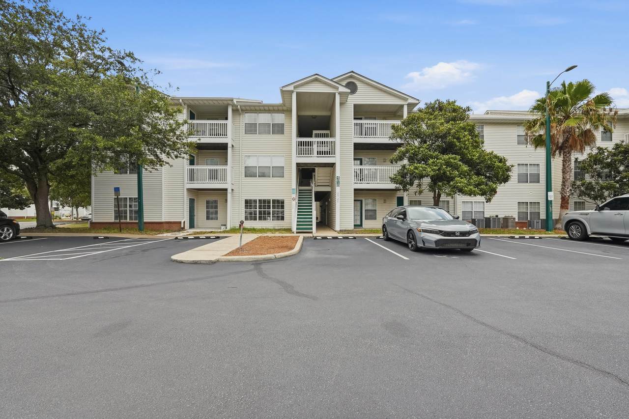 4010 Dancing Cloud Court - Photo 1
