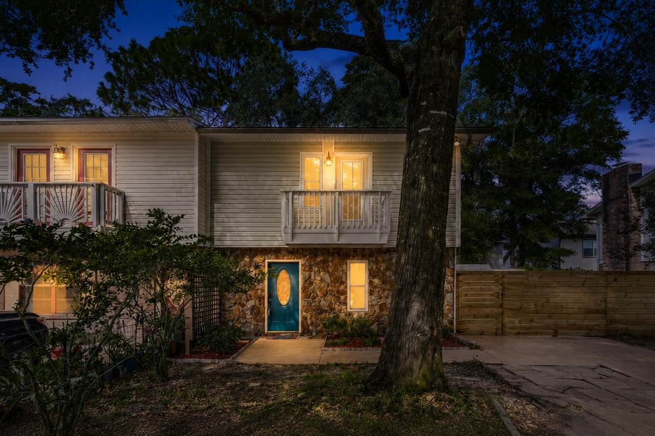 956 Mcfarlan Avenue - Photo 1