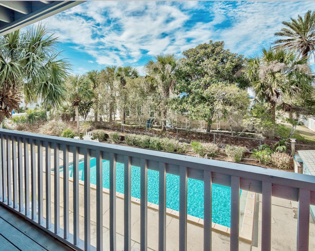 126 Walton Lakeshore Drive - Photo 1