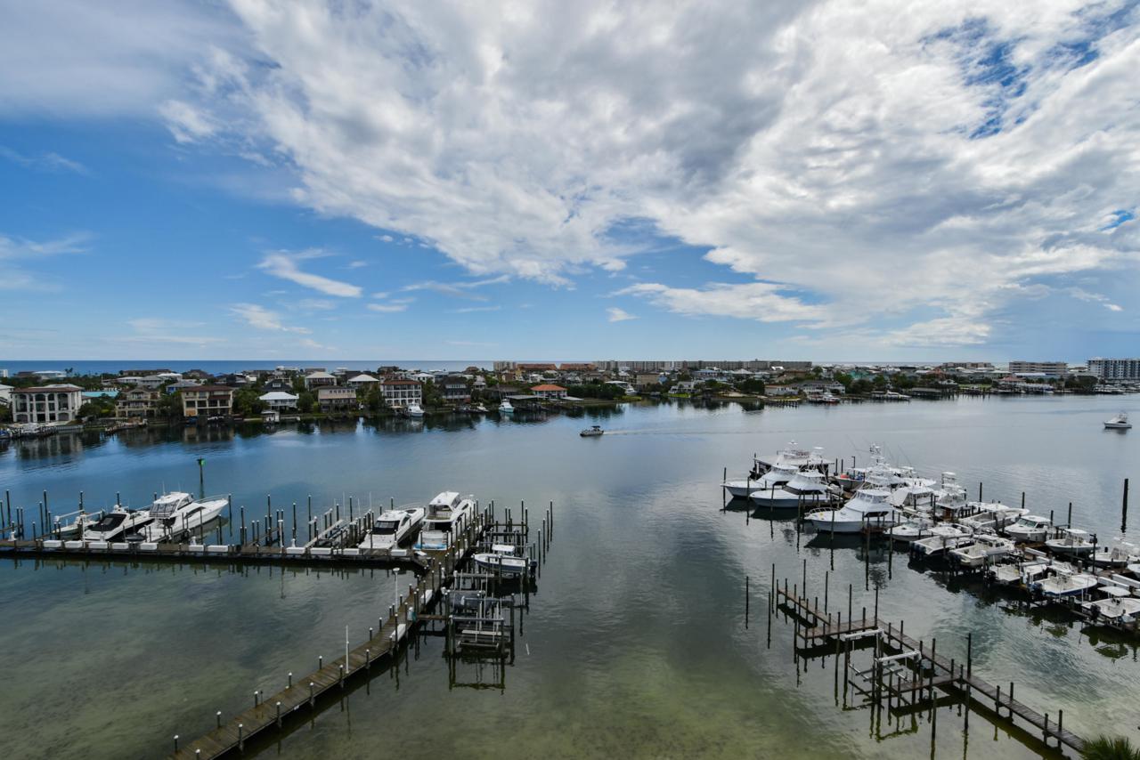 662 Harbor Boulevard - Photo 1