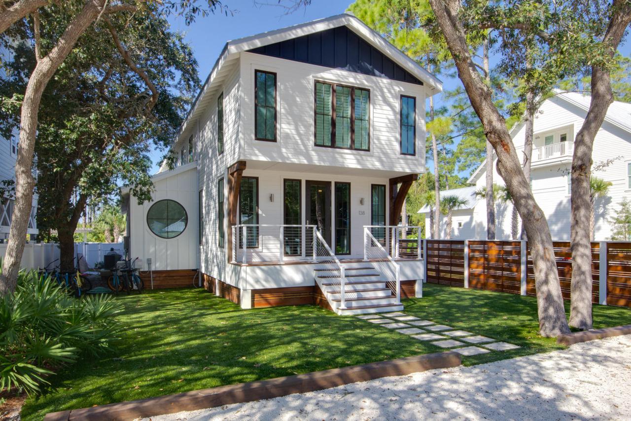 138 Magnolia Street - Photo 1