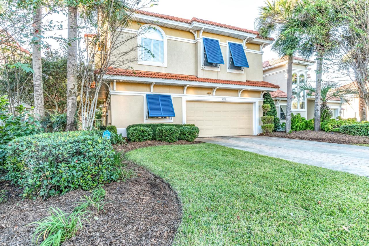 218 Calusa Boulevard - Photo 1