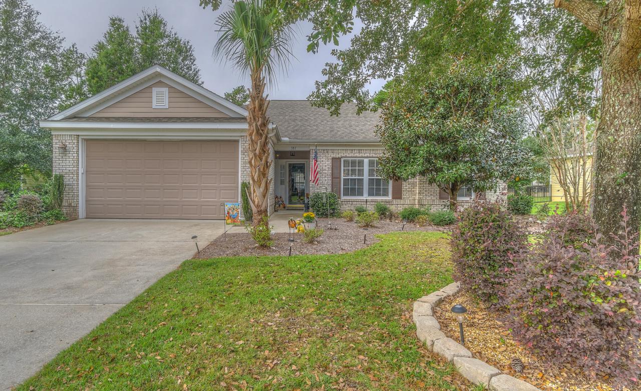 387 Camellia Court - Photo 1