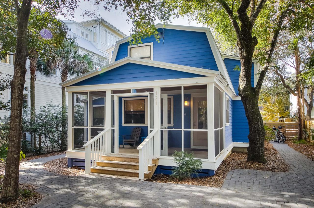 121 Live Oak Street - Photo 1