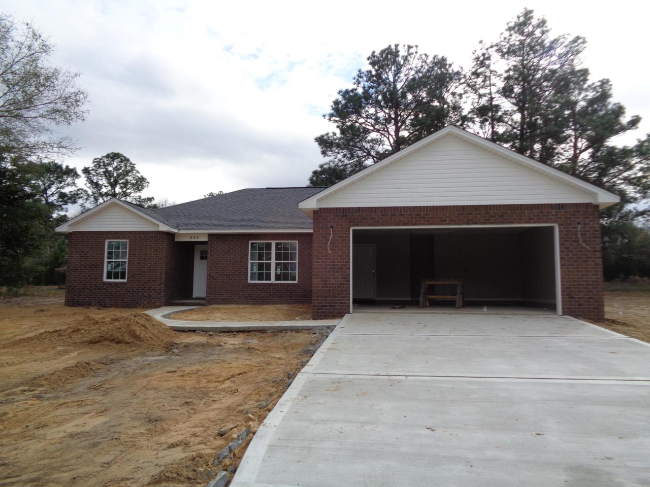 824 Pinewood Drive - Photo 1