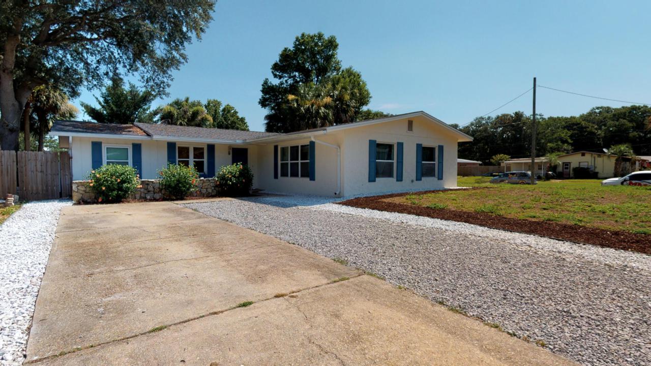 145 Terry Circle - Photo 1