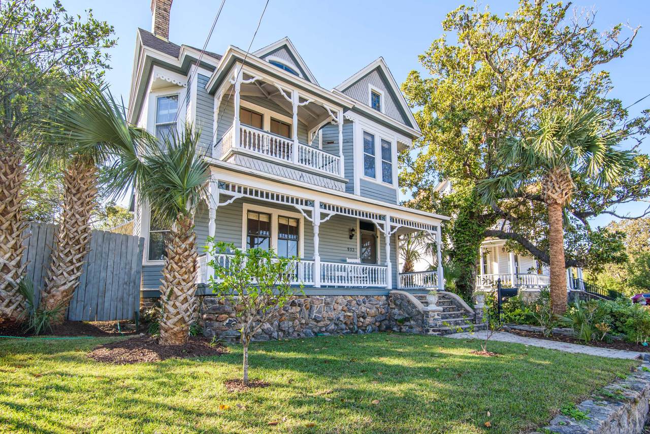 913 Palafox Street - Photo 1