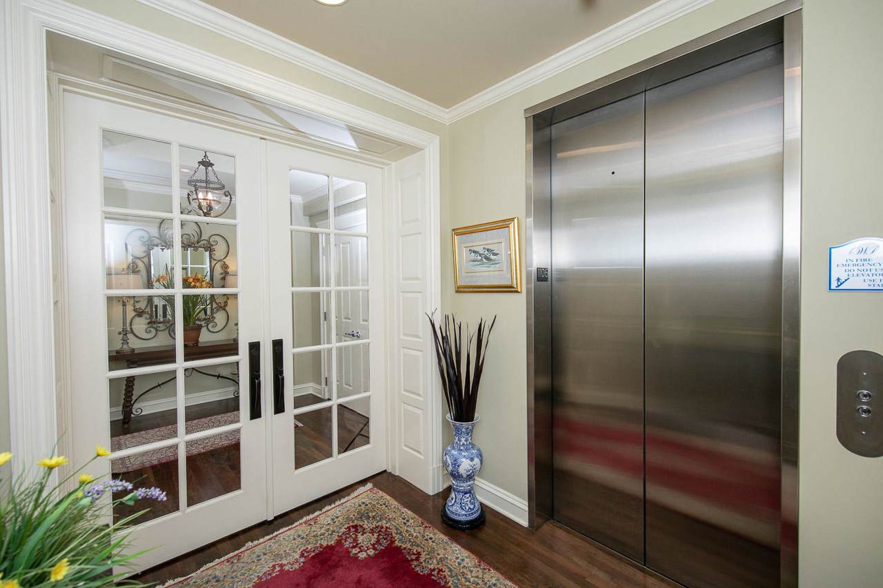 404 Kelly Plantation Drive - Photo 1