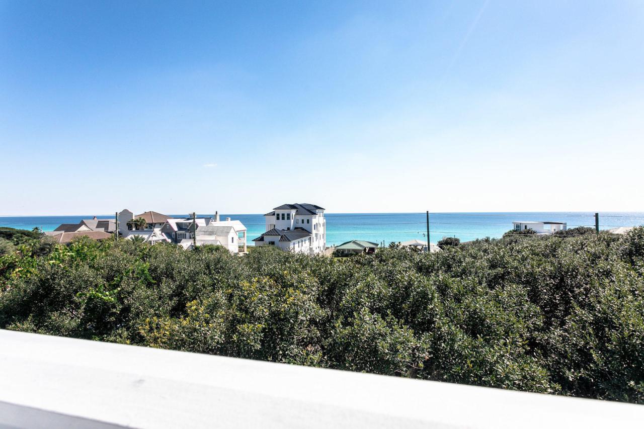31 Gardenia Street - Photo 1