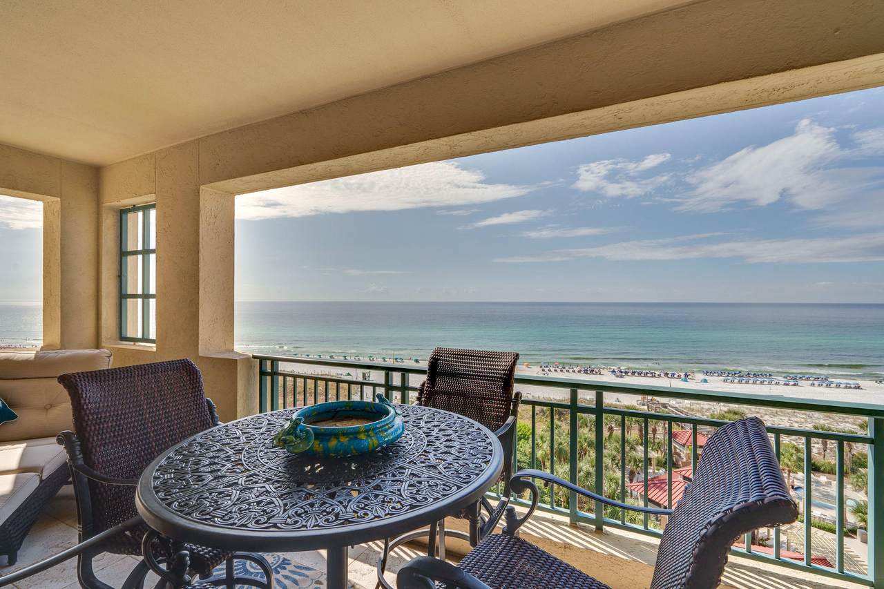 4621 Southwinds Drive - Photo 1
