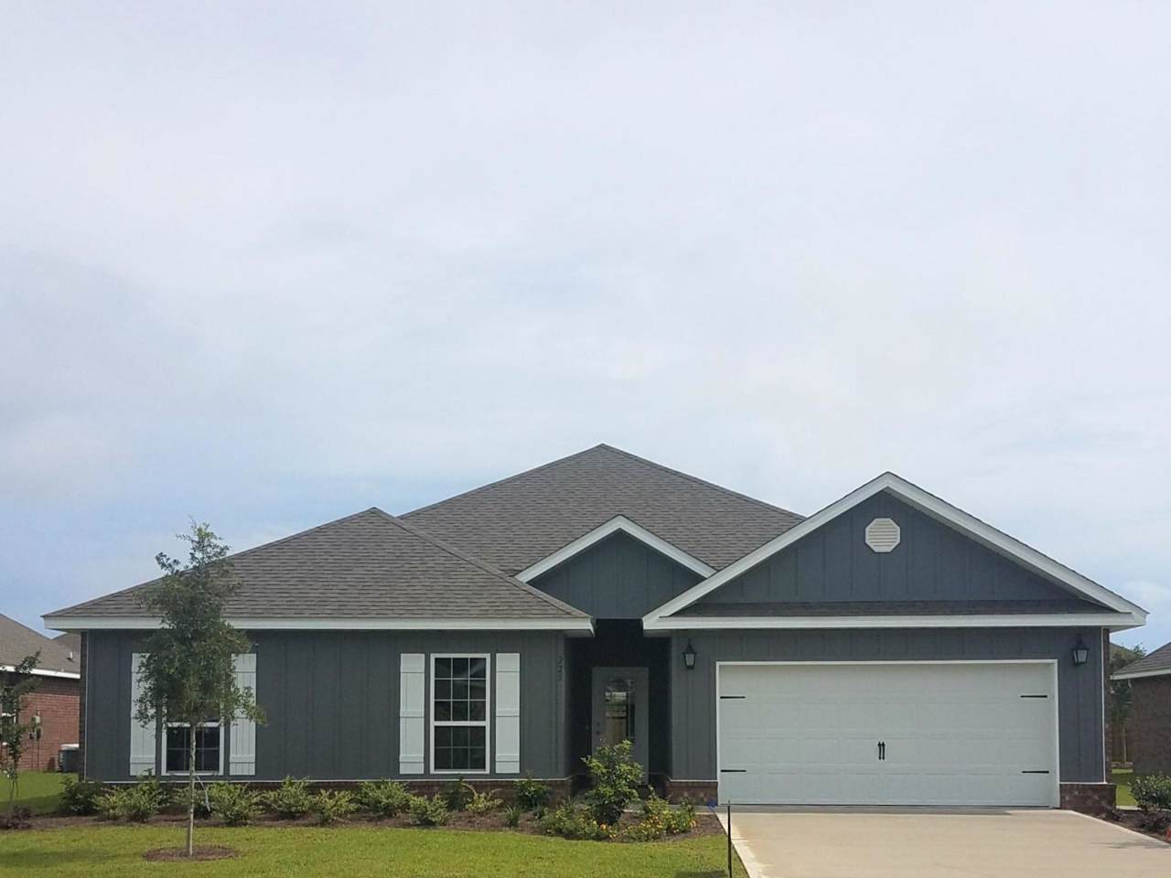 757 Cornelia Street - Photo 1