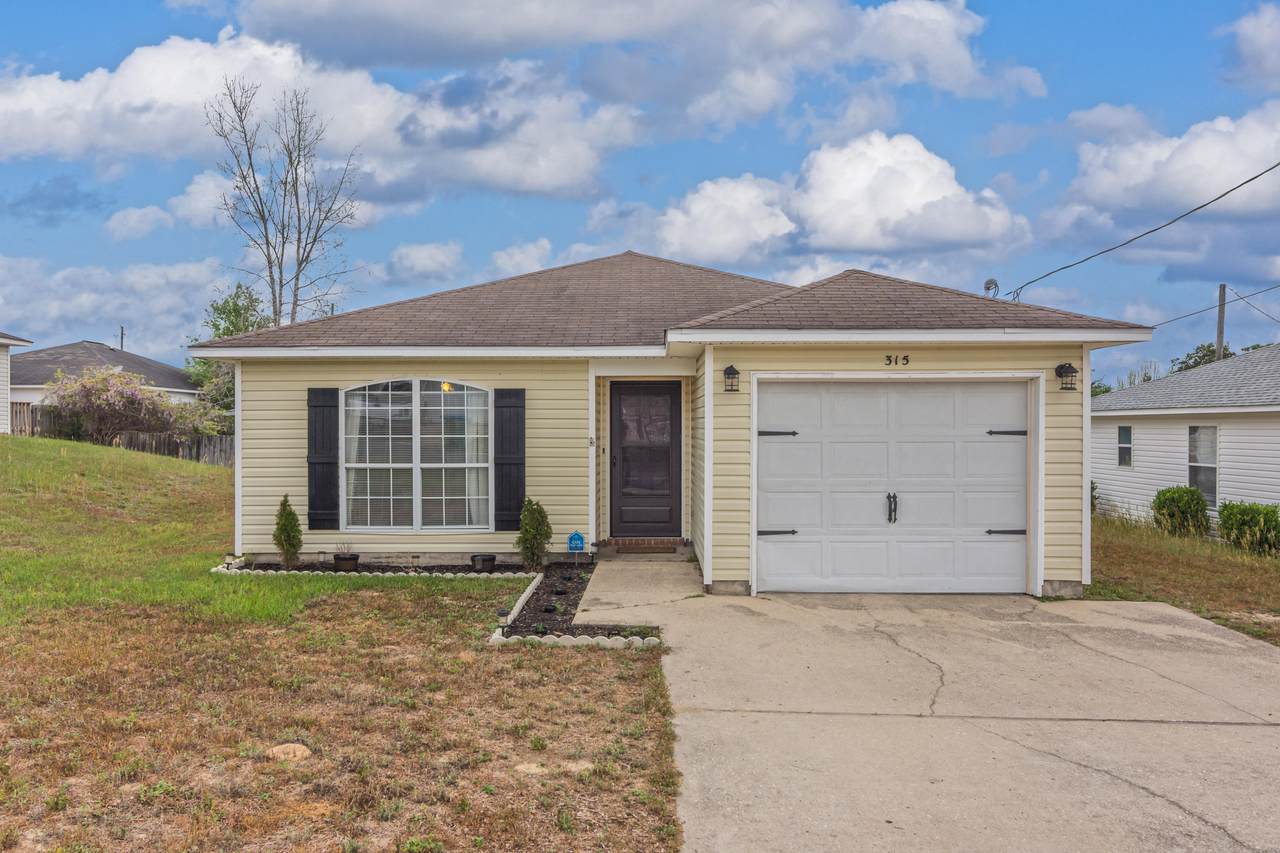315 Apple Drive - Photo 1