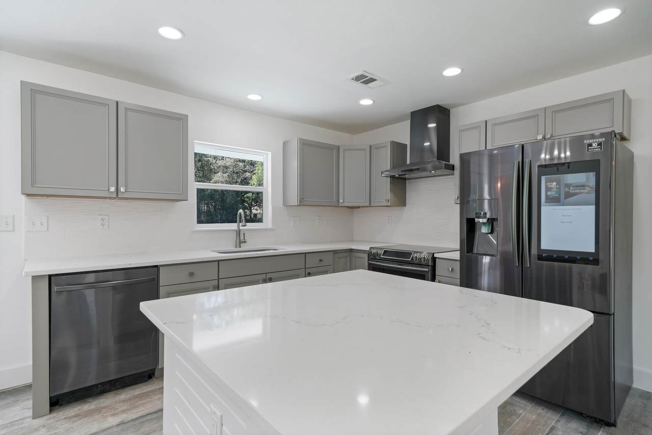419 Main Street - Photo 1