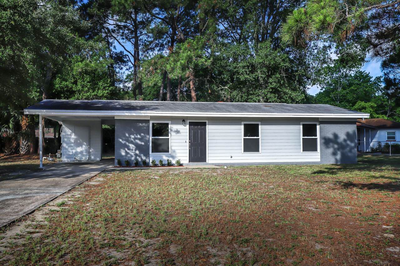 2 Temple Avenue - Photo 1