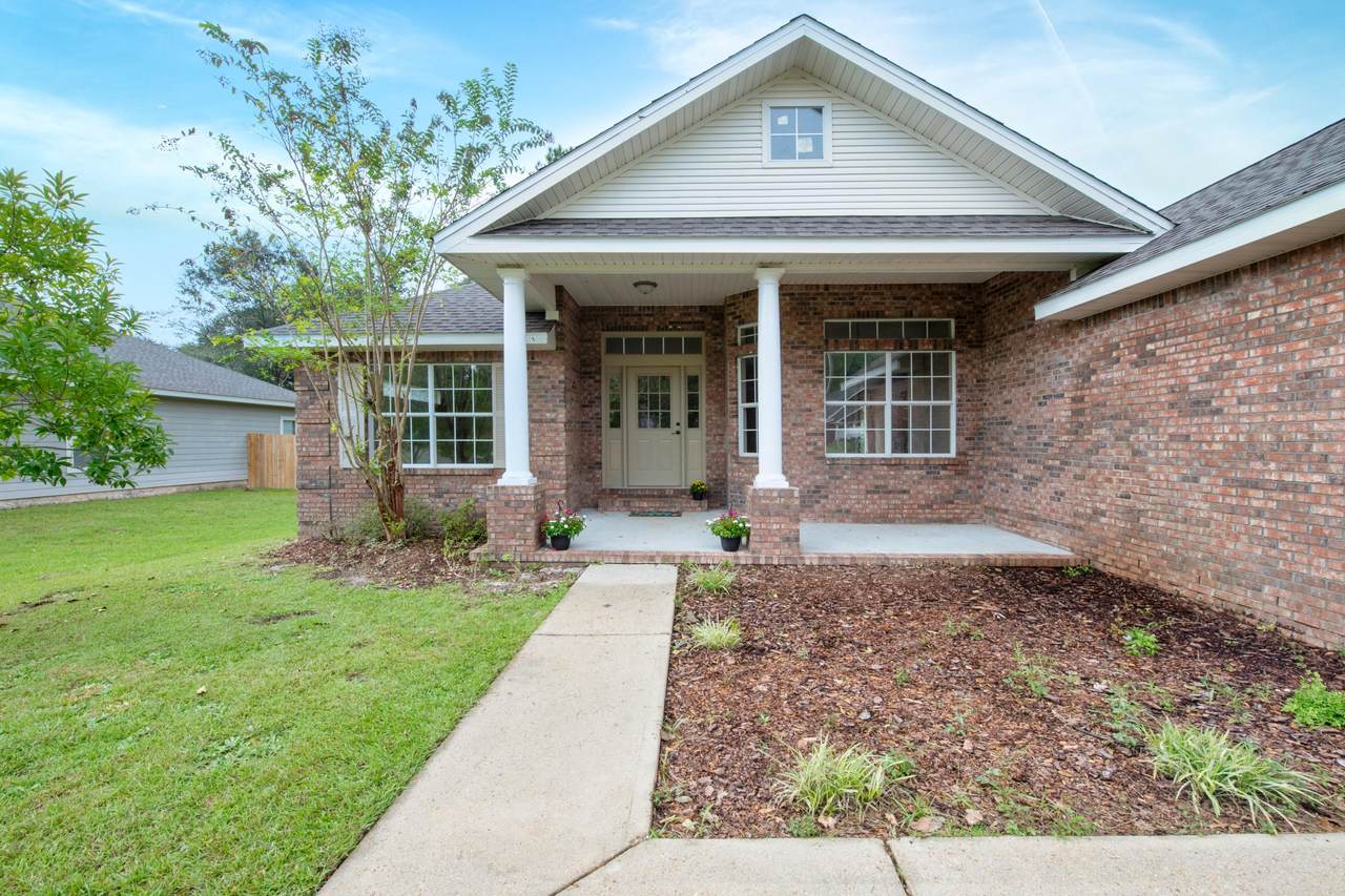 1528 Long Needle Court - Photo 1