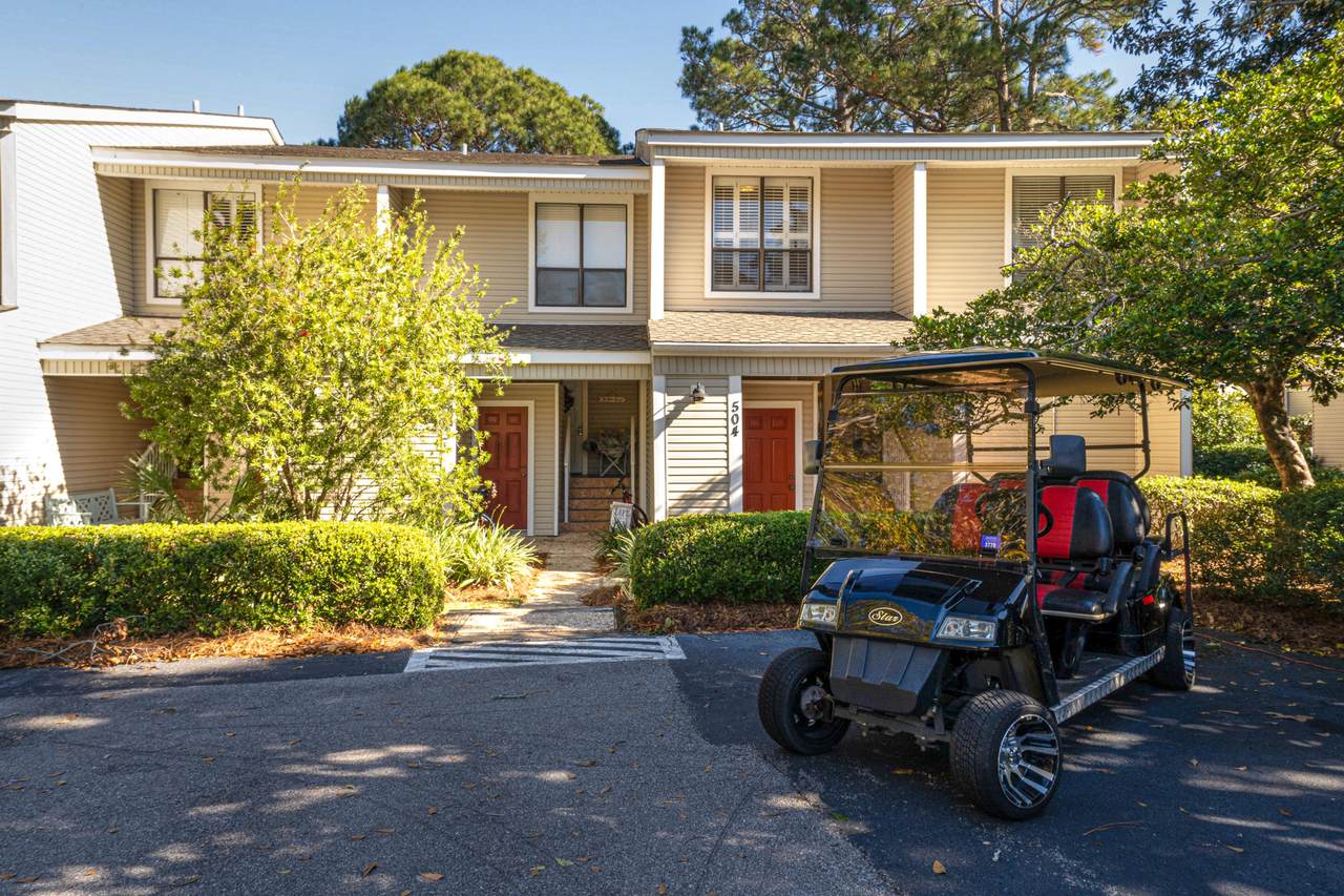 504 Magnolia Place - Photo 1