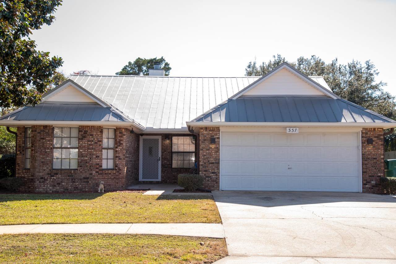 337 Sailfish Circle - Photo 1